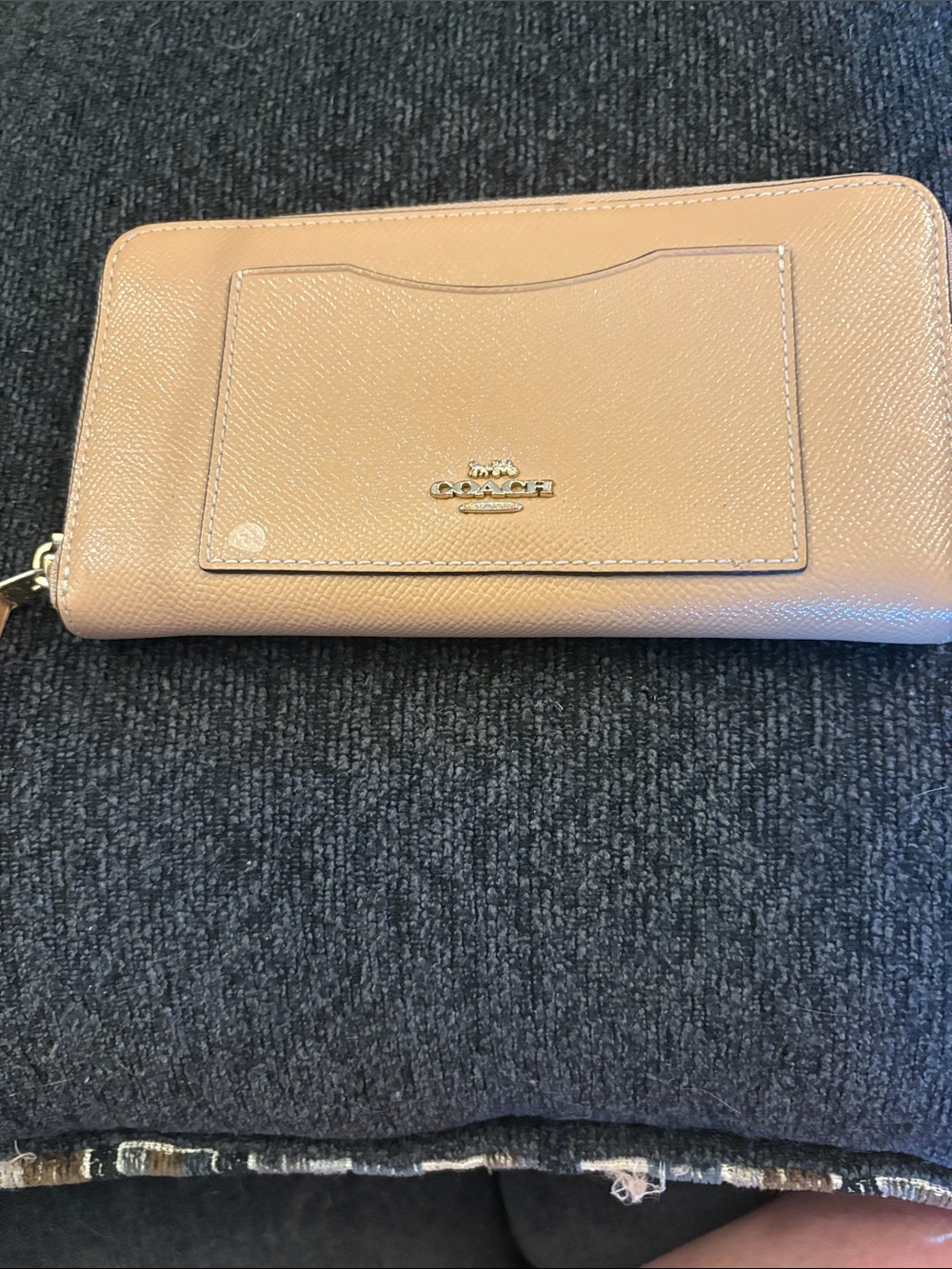 Coach Zip Around Wallet in Beige Tan with Gold Logo